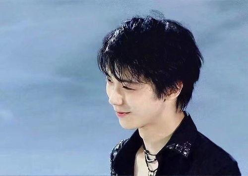 娱乐吃瓜酱羽生结弦,冰上舞者，娱乐界的瓜王传奇”  第1张